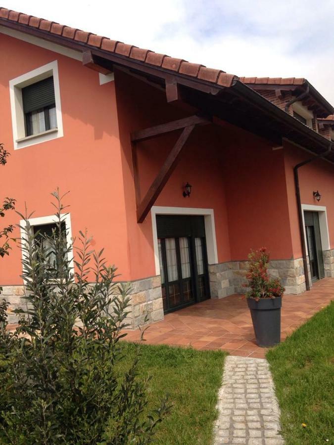 הוילה Canales  Casa Llampedro מראה חיצוני תמונה